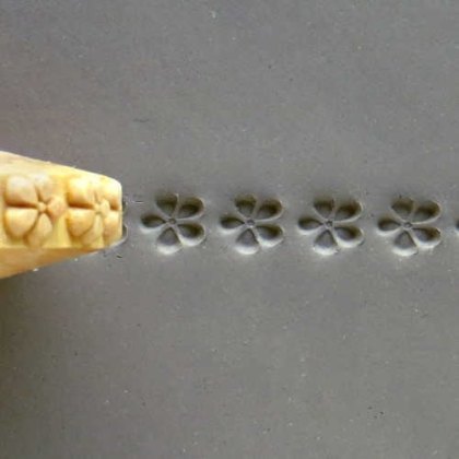 MKM Finger Roller Daisy