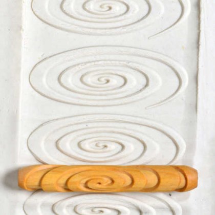 MKM Big Spiral Wooden Hand Roller HR-029
