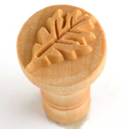 Medium Oak Leaf MKM Stamp