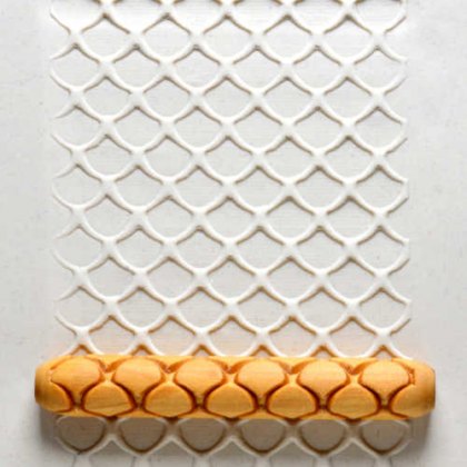 MKM Fish Scales Wooden Hand Roller HR-56