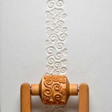 MKM Roller 3cm Tri Spirals RM-028