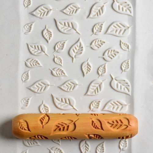 MKM Falling Leaves Wooden 12cm BIG Hand Roller BHR-12 MKM Falling Leaves Wooden 12cm BIG Hand Roller BHR-12